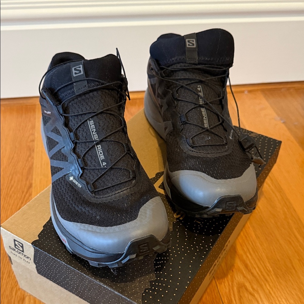 Salomon Black and Gray Men's Trail Boots Sneakers- Sense Ride 4 Invisible GTX